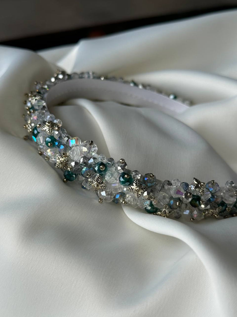 Abigail headband  | 
Victoria's Accessories 