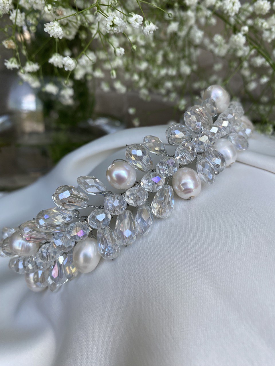 Pearls tiara - Victoria's Accessories