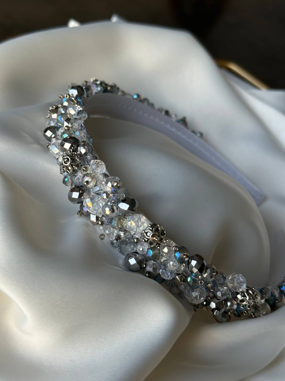Thora crystal headband - Victoria's Accessories 