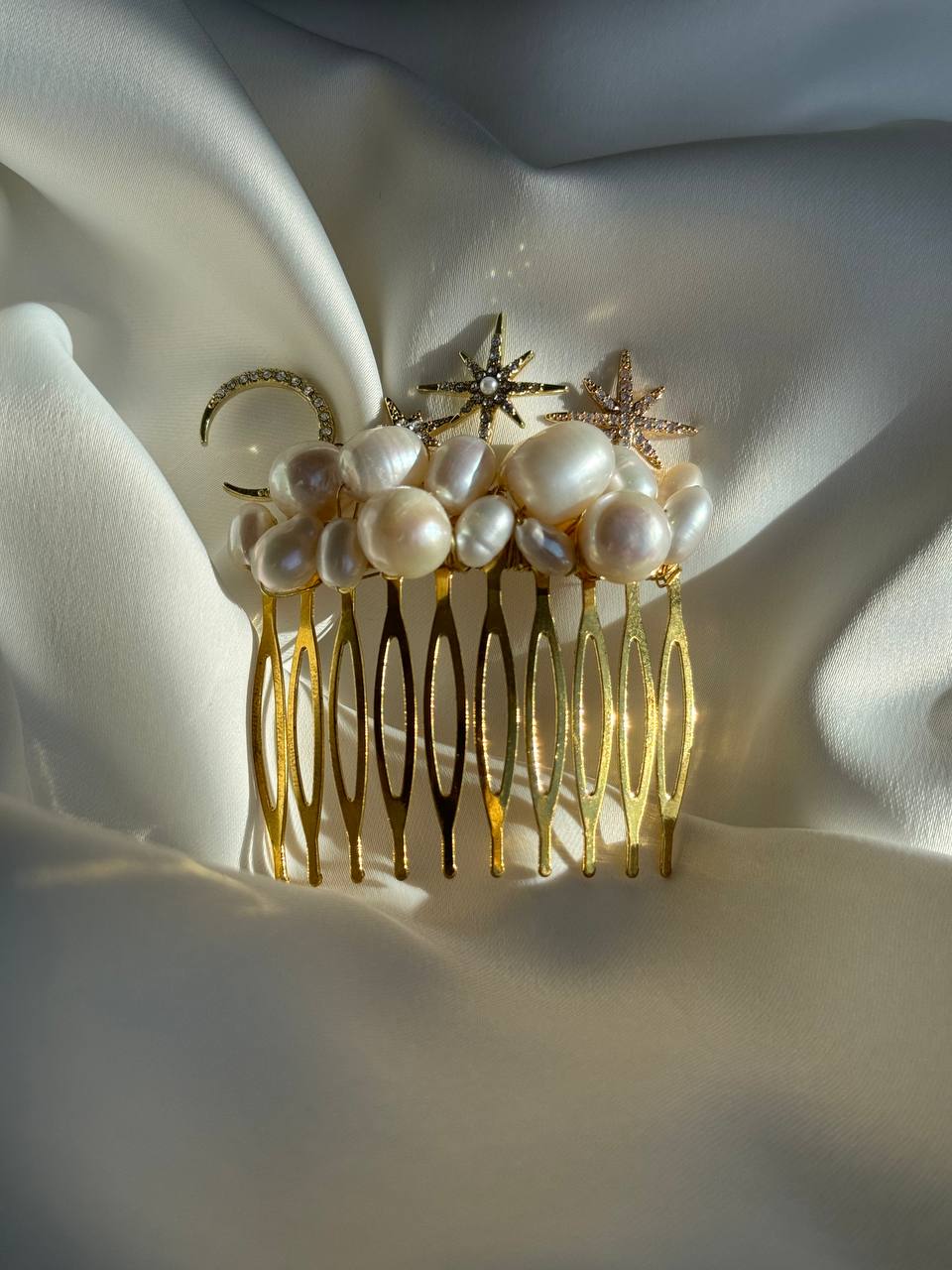 Elizabeth pearls hair comb | Victoria's Accessories