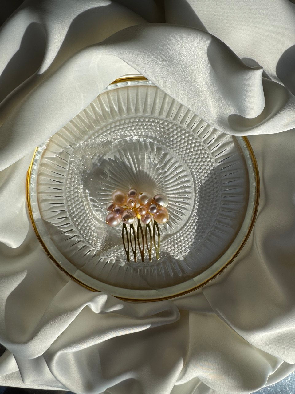 A pearl hair comb with gold and light purple shades | Victoria's Accessories