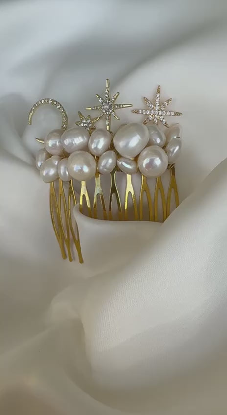 Elizabeth pearls hair comb | Victoria's Accessories